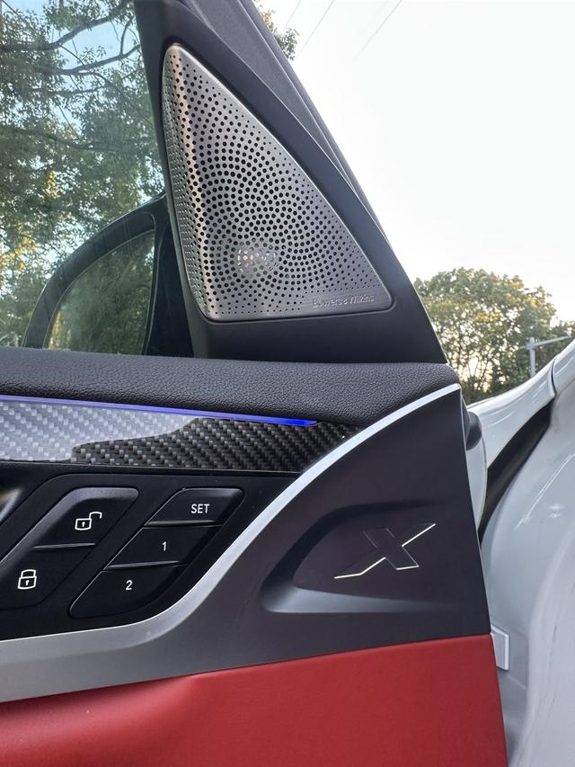 BMW X4 M 2019 car image #12