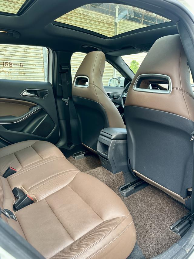 Mercedes-Benz GLA Class (Imported) 2015 car image #12