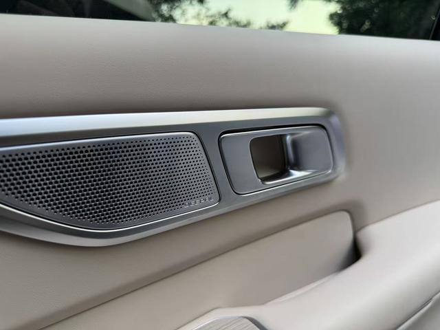 Deepal S09 2025 #12 Deepal S09 2025 car image #12