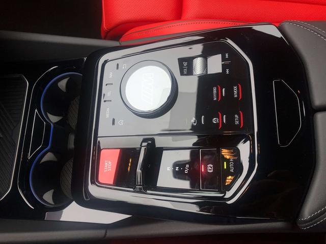 BMW M5 New Energy car image #12