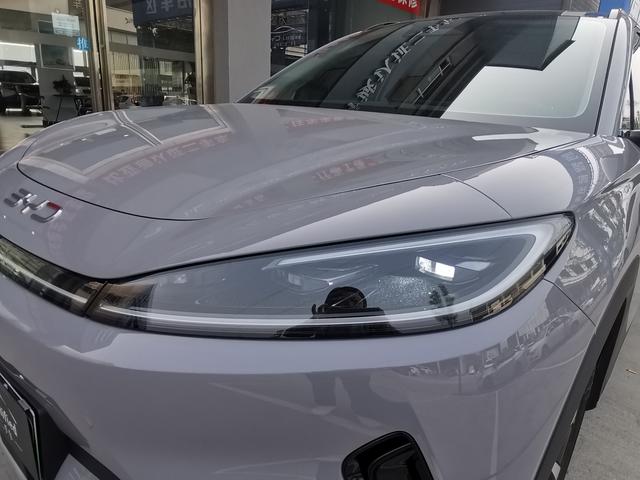 BYD Sea Lion 05 EV 2025 car image #12