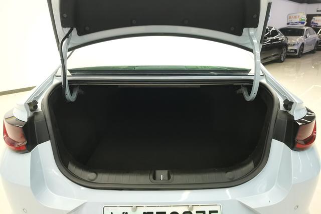 GEELY Emgrand L HiP 2022 #12 GEELY Emgrand L HiP 2022 صورة سيارة #12