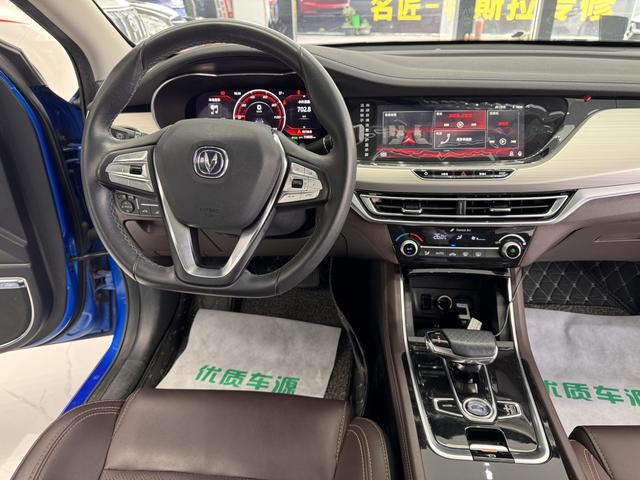 Changan Eado EV 2019 car image #12