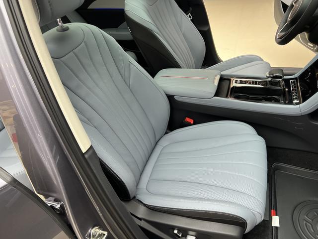 HongQi H5 PHEV 2025 car image #12