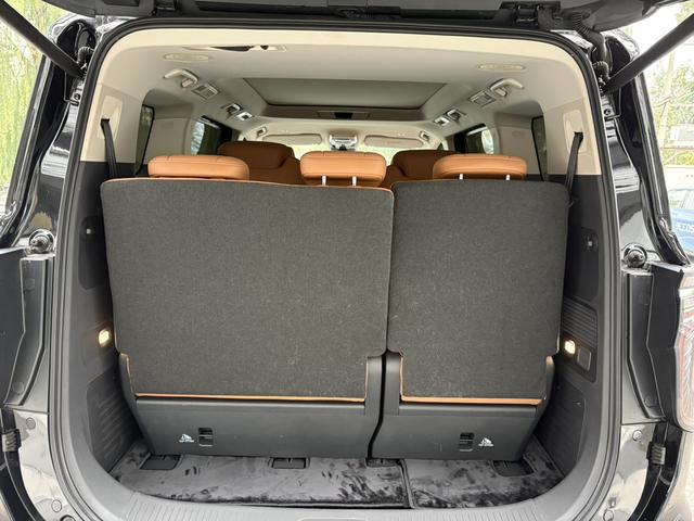 HongQi HQ9 PHEV 2024 #12 HongQi HQ9 PHEV 2024 car image #12