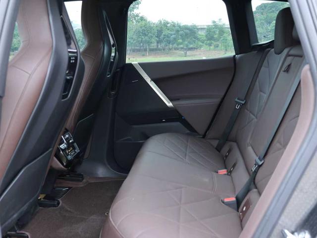 BMW iX 2023 #12 BMW iX 2023 car image #12