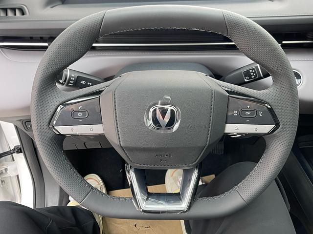 Changan EadoPHEV 2025 imagen de coche #12