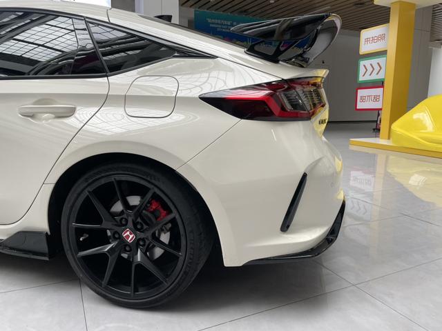 Honda Civic (Imported) 2024 car image #12