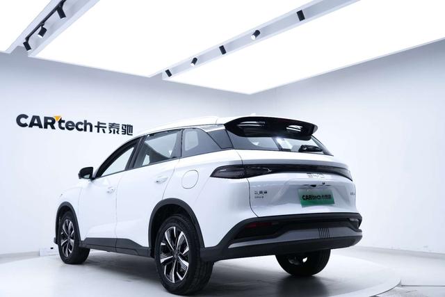 BYD Sea Lion 05 DM-i 2024 car image #12