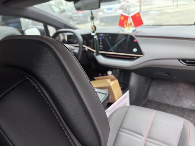 HongQi EH7 2024 car image #12