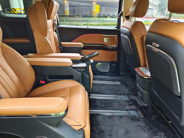 HongQi HQ9 2023 car image #12