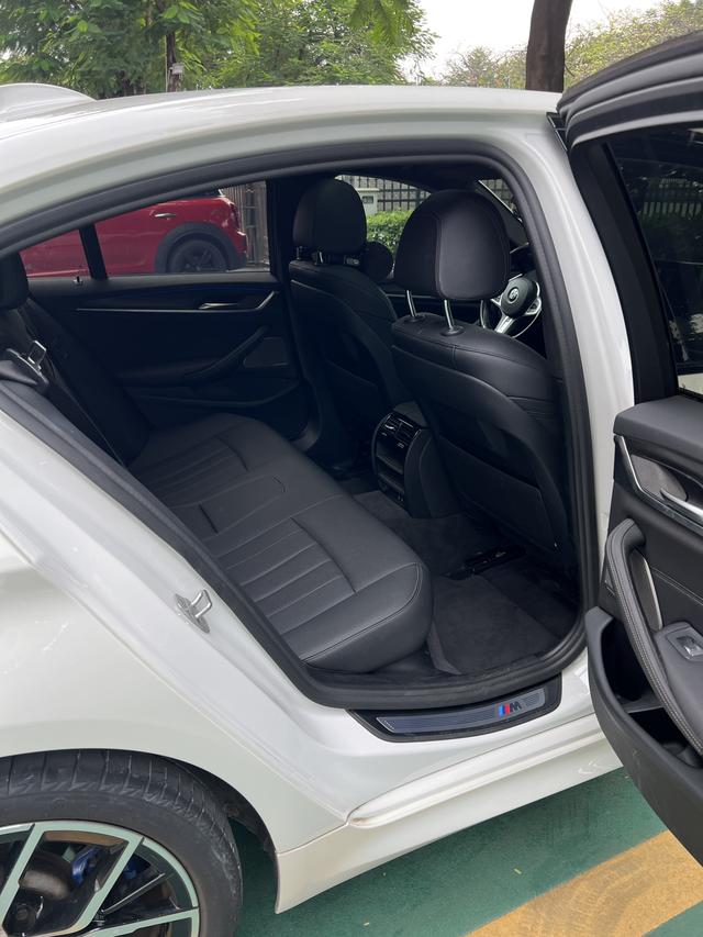 BMW 5 Series (Imported) 2021 imagem de carro #12