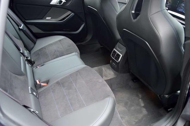 BMW 2 Series صورة سيارة #12