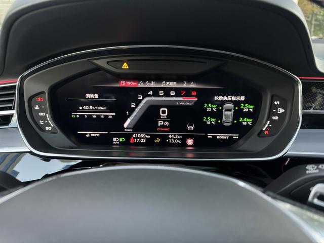 Audi S8 2021 car image #12