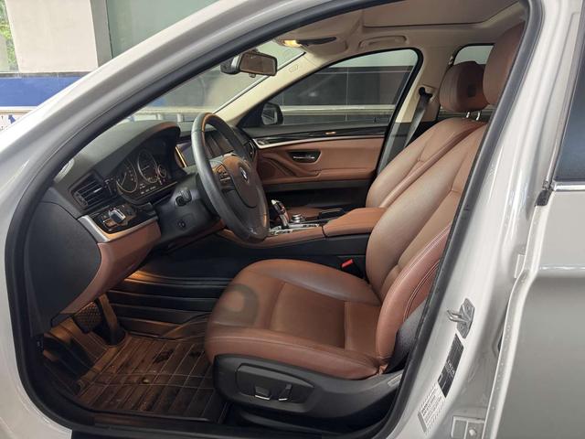 BMW 5 Series (Imported) 2017 car image #12