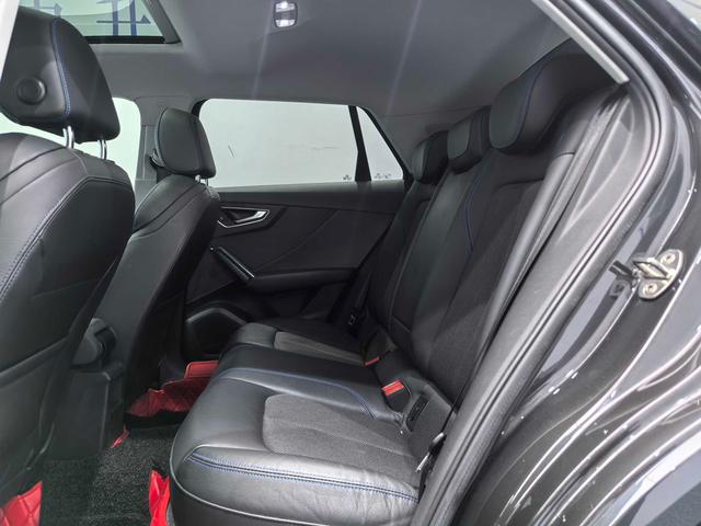 Audi Q2L e-tron 2021 car image #12