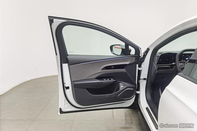 HongQi EH7 2024 immagine di auto #12