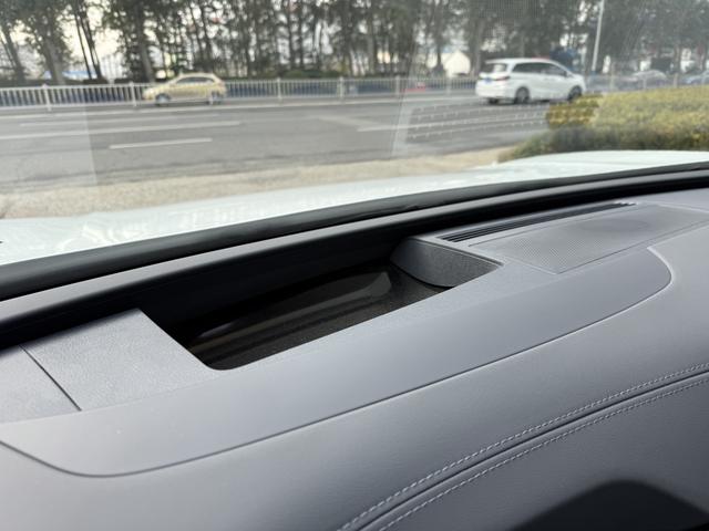 Volkswagen ID.6 Crozz 2024 car image #12