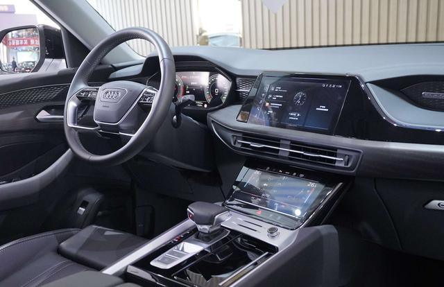 Audi Q6 2025 imagem de carro #12