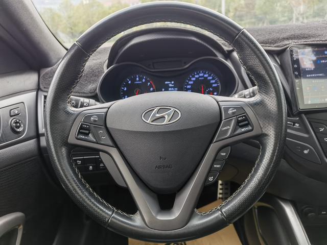 Hyundai Veloster 2016 صورة سيارة #12