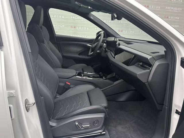 Audi Q6L Sportback e-tron 2025 #12 Audi Q6L Sportback e-tron 2025 car image #12