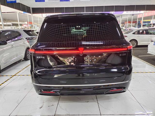 Deepal S09 2025 car image #12