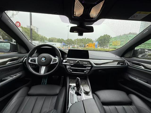 BMW 6 Series GT 2019 car image #12