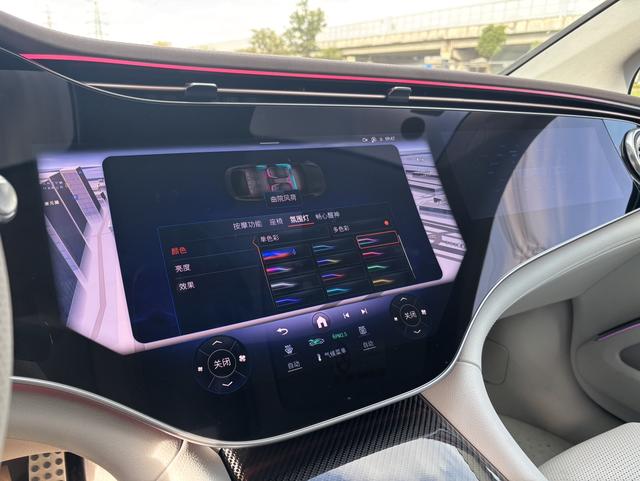 Mercedes-Benz EQS AMG 2025 imagen de coche #12