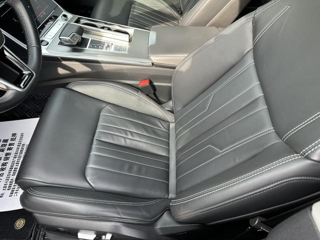 Audi A6L e-tron 2023 #12 Audi A6L e-tron 2023 car image #12