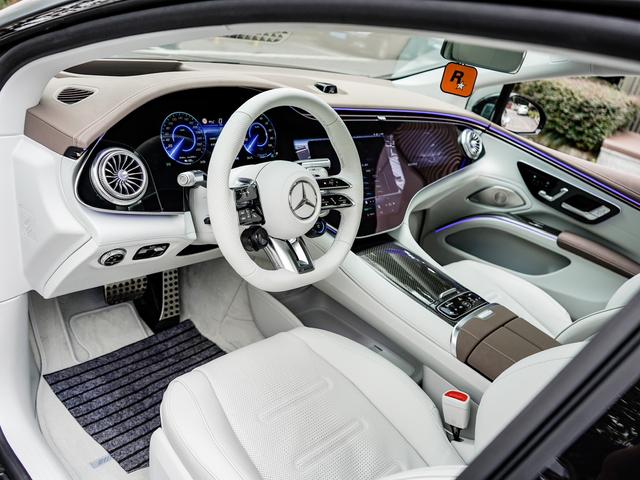 Mercedes-Benz EQS AMG 2024 imagen de coche #12