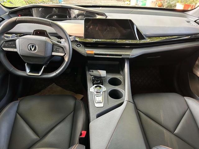 Changan CS15 EV 2022 immagine di auto #12