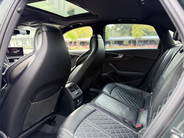 Audi S4 2019 صورة سيارة #12