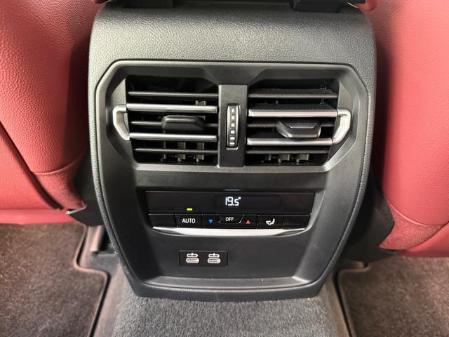 BMW M8 2023 car image #12