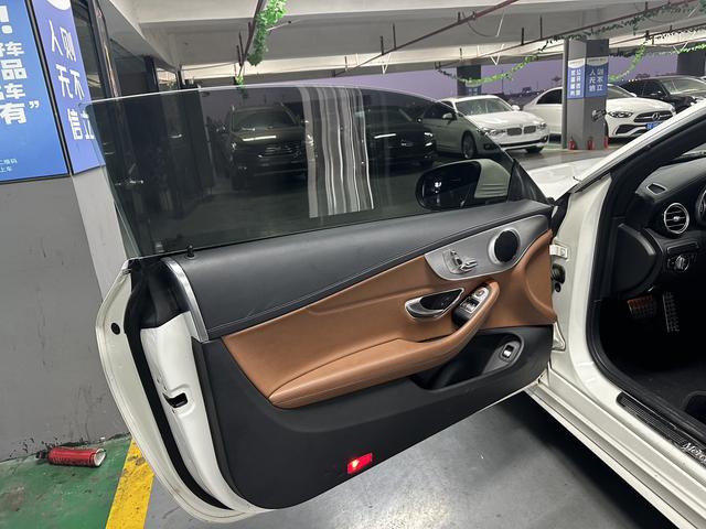 Mercedes-Benz Viano (Imported) 2016 immagine di auto #12