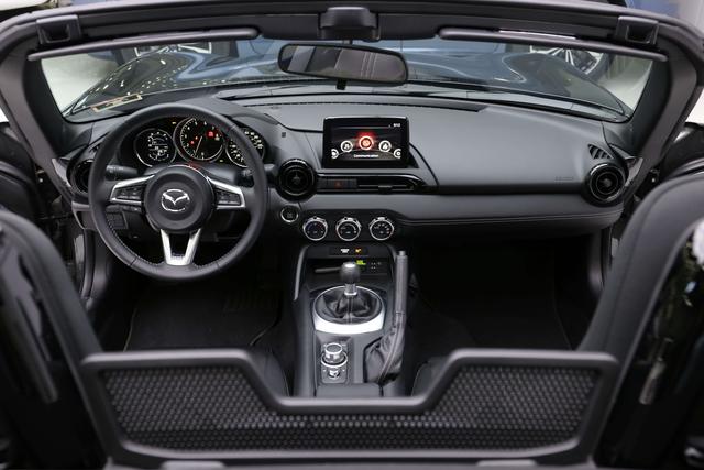 马自达 马自达CX-7(进口) 2023 汽车图片 #12