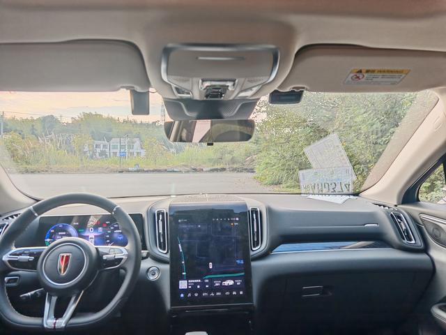 HongQi HS3 PHEV 2024 #12 HongQi HS3 PHEV 2024 car image #12