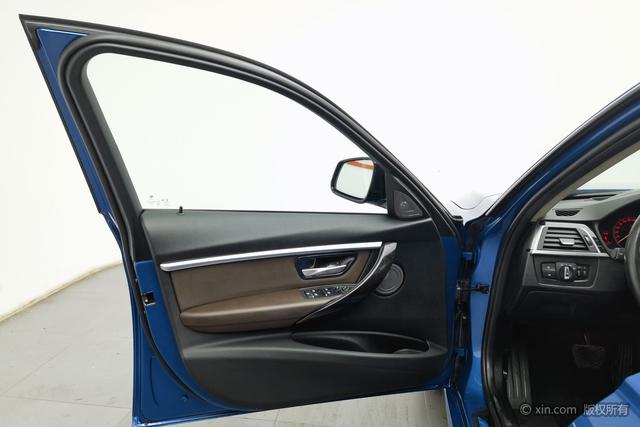 BMW M760Le 2018 car image #12