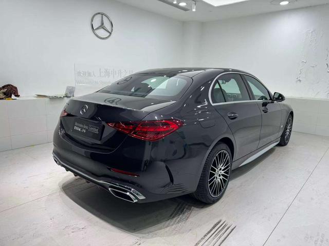 Mercedes-Benz R Class 2023 car image #12