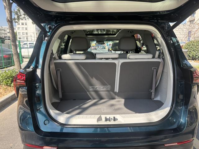 Forthing Yacht 2023 #12 Forthing Yacht 2023 car image #12