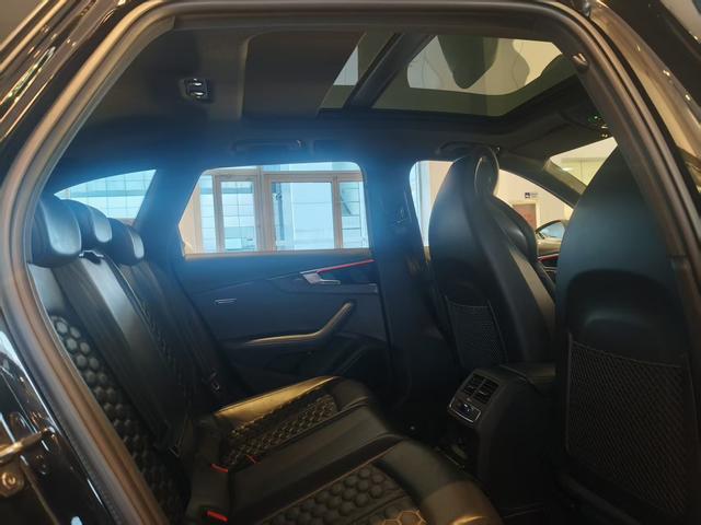 Audi RS 4 2023 #12 Audi RS 4 2023 car image #12