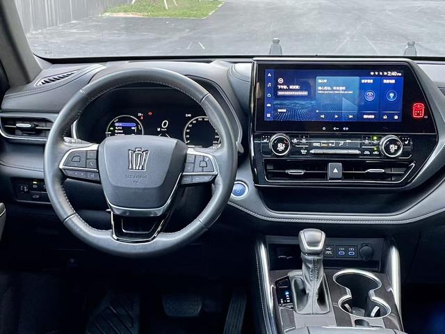 Toyota Crown Kluger 2022 #12 Toyota Crown Kluger 2022 car image #12