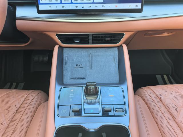 BYD Sea Lion 07 EV 2025 #12 BYD Sea Lion 07 EV 2025 car image #12