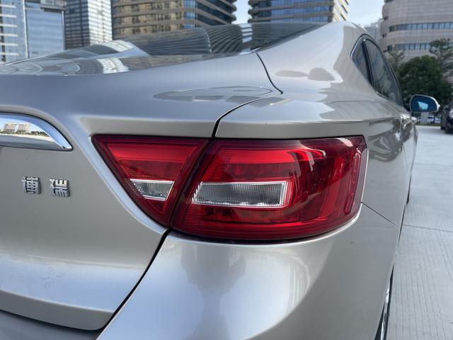 GEELY Ulion 2015 immagine di auto #12