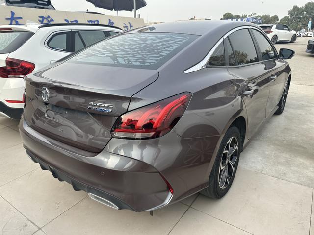 2023 car image #12