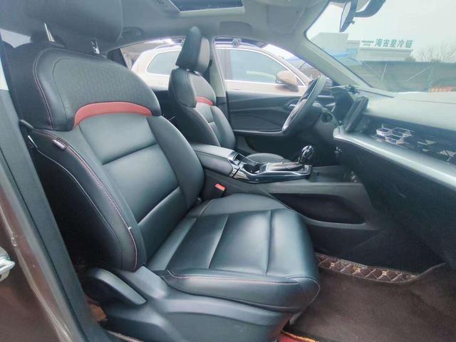 5 2021 immagine di auto #12