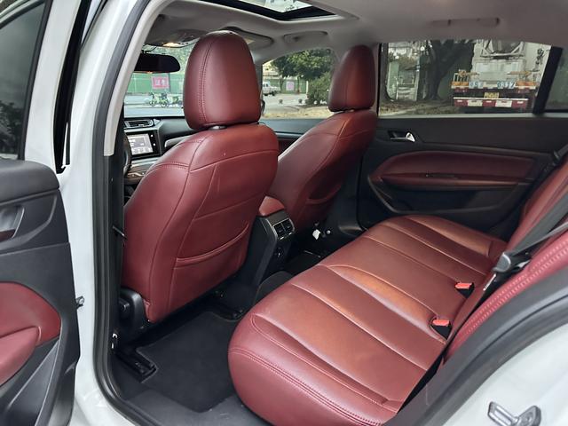 Peugeot 408 2015 #12 Peugeot 408 2015 car image #12