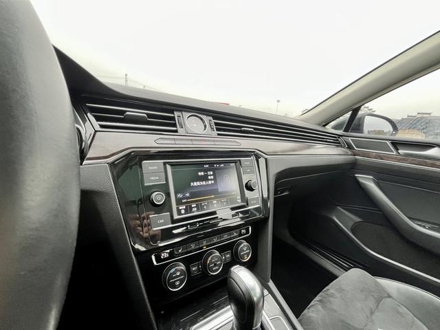 Volkswagen Magotan 2018 car image #12