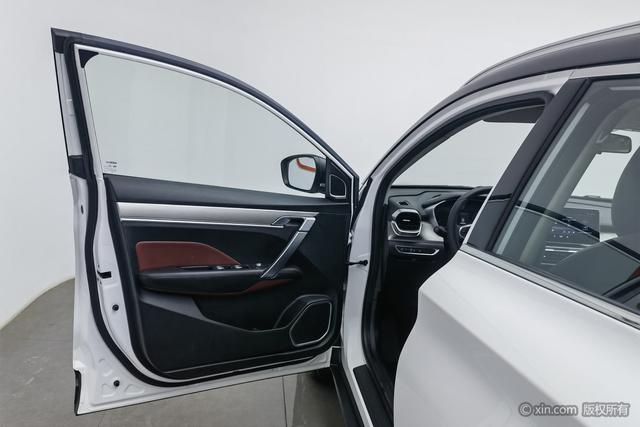 GEELY 2022 car image #12