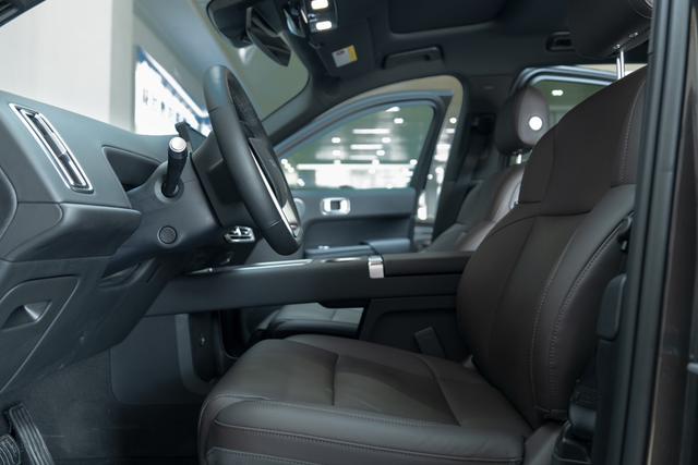 Li L8 2023 изображение автомобиля #12