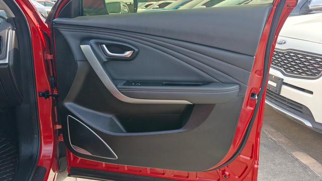 Jetour X70 2018 car image #12